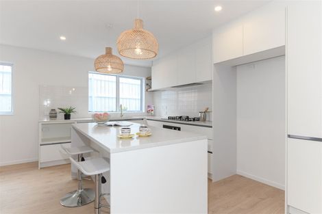 Photo of property in 51 Hendry Avenue, Hillsborough, Auckland, 1042