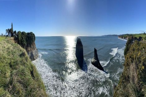 Photo of property in 1119 Main Road North, Onaero, Urenui, 4383