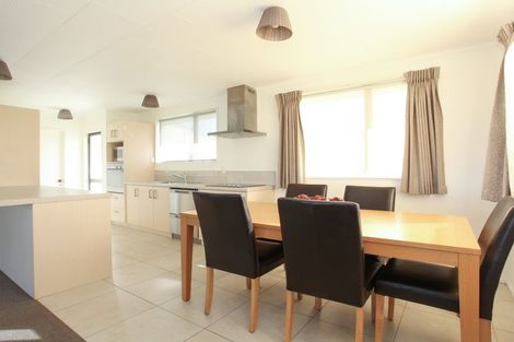 Photo of property in 11 Wainamu Road, Raglan, 3297