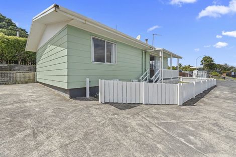 Photo of property in 1/25 Tahurangi Place, Spotswood, New Plymouth, 4310