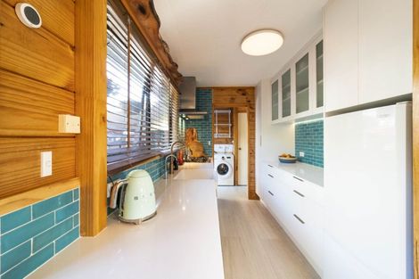 Photo of property in 1/27 Salem Place, Torbay, Auckland, 0630