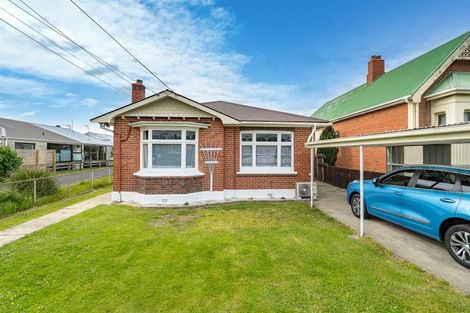 Photo of property in 129 Macandrew Road, South Dunedin, Dunedin, 9012