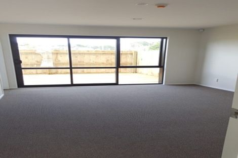 Photo of property in 16/5 Perekia Street, Albany, Auckland, 0632