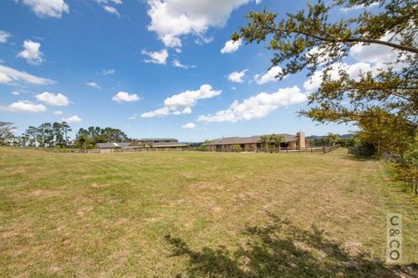 Photo of property in 73c Oraha Road, Kumeu, 0892