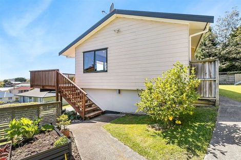 Photo of property in 18c Rose Street, Ranui, Porirua, 5024