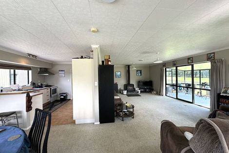 Photo of property in 463 Owaka Valley Road, Owaka, 9586