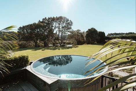 Photo of property in 323 Point Wells Road, Point Wells, Warkworth, 0986