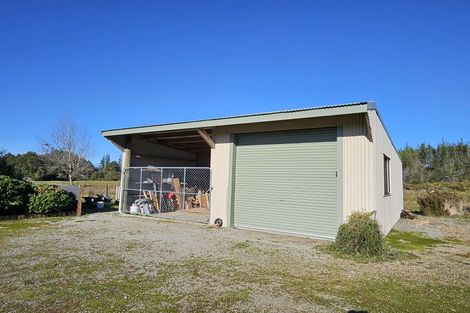 Photo of property in 720 Atarau Road, Atarau, Blackball, 7871
