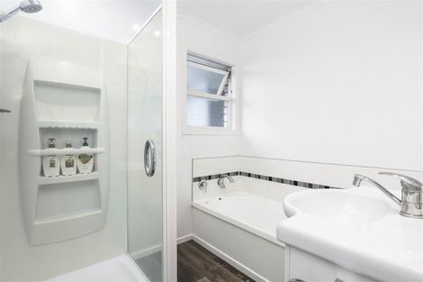 Photo of property in 70 Pohutukawa Drive, Pukete, Hamilton, 3200