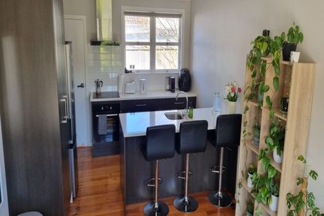 Photo of property in 2/83 Nile Road, Milford, Auckland, 0620