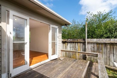 Photo of property in 48 Longburn Road, Henderson, Auckland, 0610