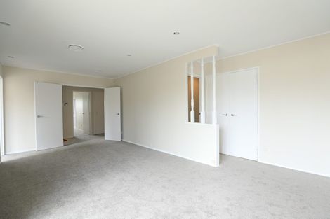 Photo of property in 118 Glenmore Road, Sunnyhills, Auckland, 2010