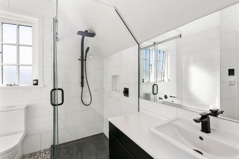 Photo of property in 43 Pirie Street, Mount Victoria, Wellington, 6011