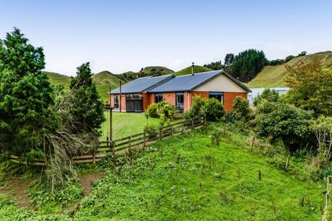 Photo of property in 210 Standish Road, Toko, Stratford, 4392