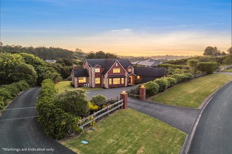 Photo of property in 16 Michael Bosher Way, Flat Bush, Auckland, 2019