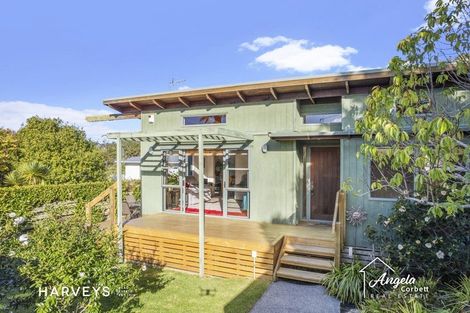 Photo of property in 1/36 Konini Road, Titirangi, Auckland, 0604