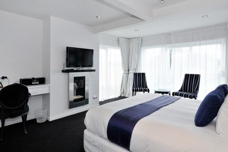 Photo of property in 167-173 Kawaha Point Road, Kawaha Point, Rotorua, 3010