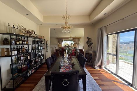 Photo of property in 71 Kittiwake Drive, Schnapper Rock, Auckland, 0632