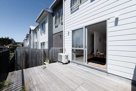 Photo of property in 10/19 Ruakiwi Road, Hamilton Lake, Hamilton, 3204