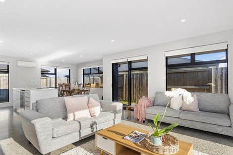 Photo of property in 32 Rotomanu Place, Pyes Pa, Tauranga, 3112