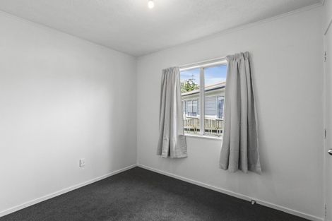Photo of property in 496 Roscommon Road, Clendon Park, Auckland, 2103