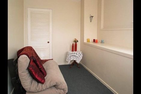 Photo of property in 139 Ruskin Road, Newlands, Wellington, 6037