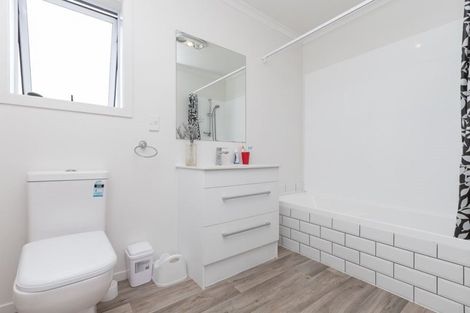 Photo of property in 83 Heath Street, St Andrews, Hamilton, 3200