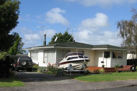 Photo of property in 6 Allington Road, Massey, Auckland, 0614