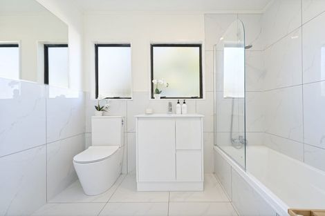 Photo of property in 1/26 Karepo Crescent, Ranui, Auckland, 0612