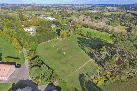 Photo of property in 370 Taupaki Road, Taupaki, Henderson, 0782