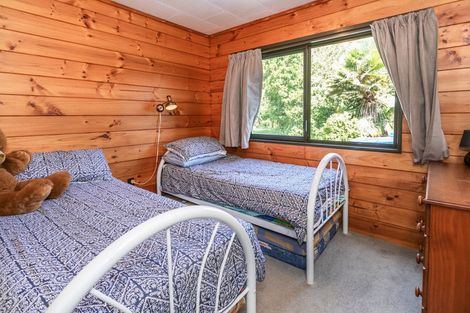 Photo of property in 11 Puriri Road, Te Kouma, Coromandel, 3581