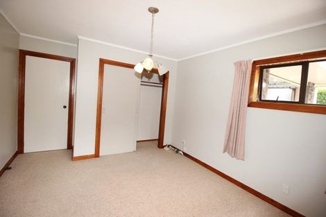 Photo of property in 37 Thorburn Avenue, Red Beach, 0932
