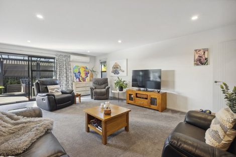 Photo of property in 22 Glengarry Court, Mosgiel, 9024