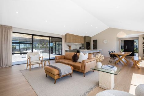 Photo of property in 75 Queen Charlotte Drive, Aotea, Porirua, 5024