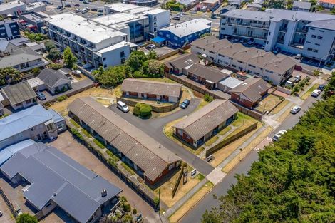 Photo of property in 10 Hinau Street, Mount Maunganui, 3116