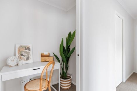 Photo of property in 4 Sapida Close, Papamoa Beach, Papamoa, 3118