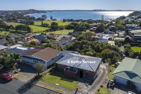 Photo of property in 8 Kathy Terrace, Stanmore Bay, Whangaparaoa, 0932