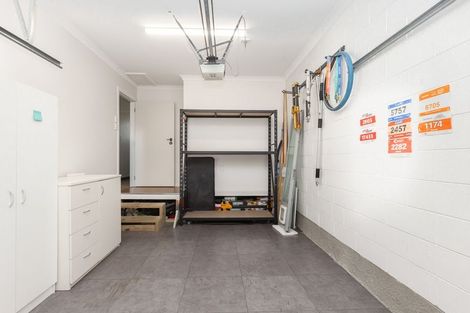 Photo of property in 2/104 Picton Avenue, Riccarton, Christchurch, 8011