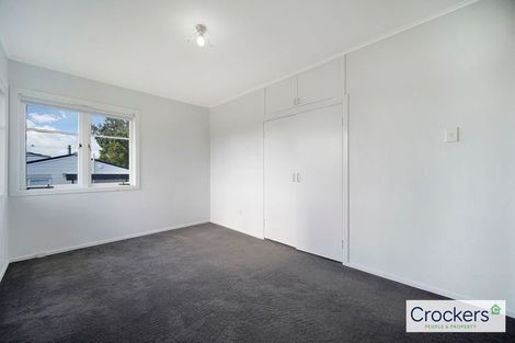Photo of property in 21 Amberley Avenue, Te Atatu South, Auckland, 0610