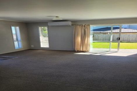 Photo of property in 2 Elena Place, Welcome Bay, Tauranga, 3112