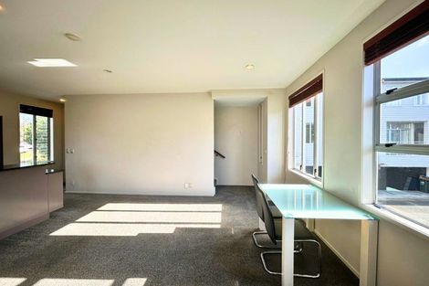 Photo of property in 6a Carlton Gore Road, Grafton, Auckland, 1023