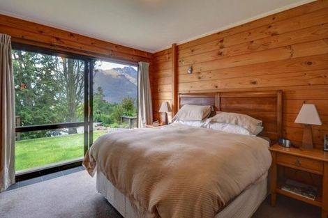 Photo of property in 15 Lochy Road, Fernhill, Queenstown, 9300