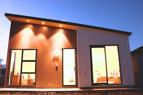 Photo of property in 16 Taiororua Avenue, Massey, Auckland, 0614