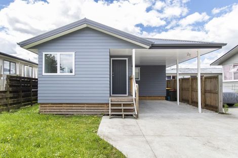 Photo of property in 2 Lilac Street, Melville, Hamilton, 3206