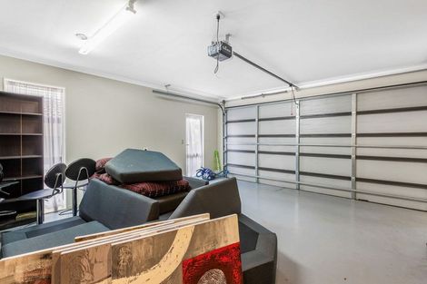 Photo of property in 8 Andy Crescent, Flat Bush, Auckland, 2016