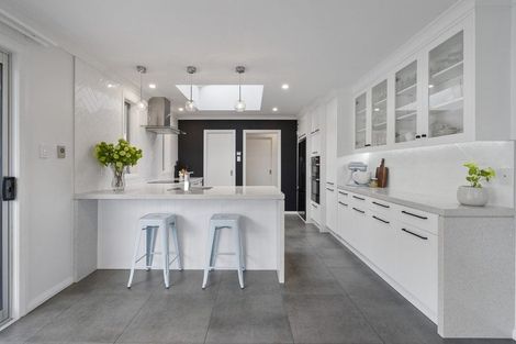 Photo of property in 467 Ruahine Street, Terrace End, Palmerston North, 4410