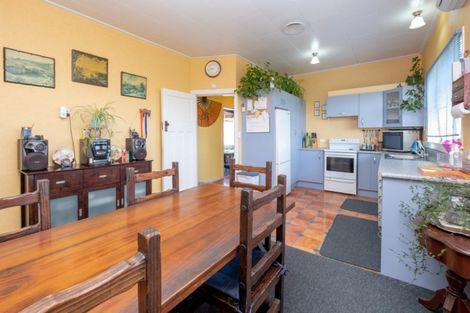 Photo of property in 1 Tauhuri Street, Manaia, 4678