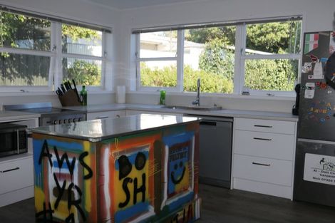 Photo of property in 9b Martin Road, Paraparaumu Beach, Paraparaumu, 5032