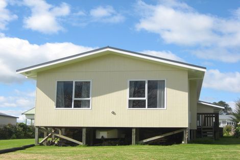 Photo of property in 17 Division Street, Matata, Whakatane, 3194