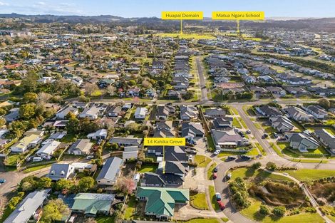 Photo of property in 14 Kahika Grove, Huapai, Kumeu, 0810